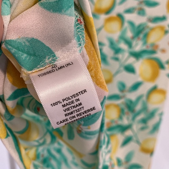 ELLE lemon print short sleeve blouse - Picture 10 of 10